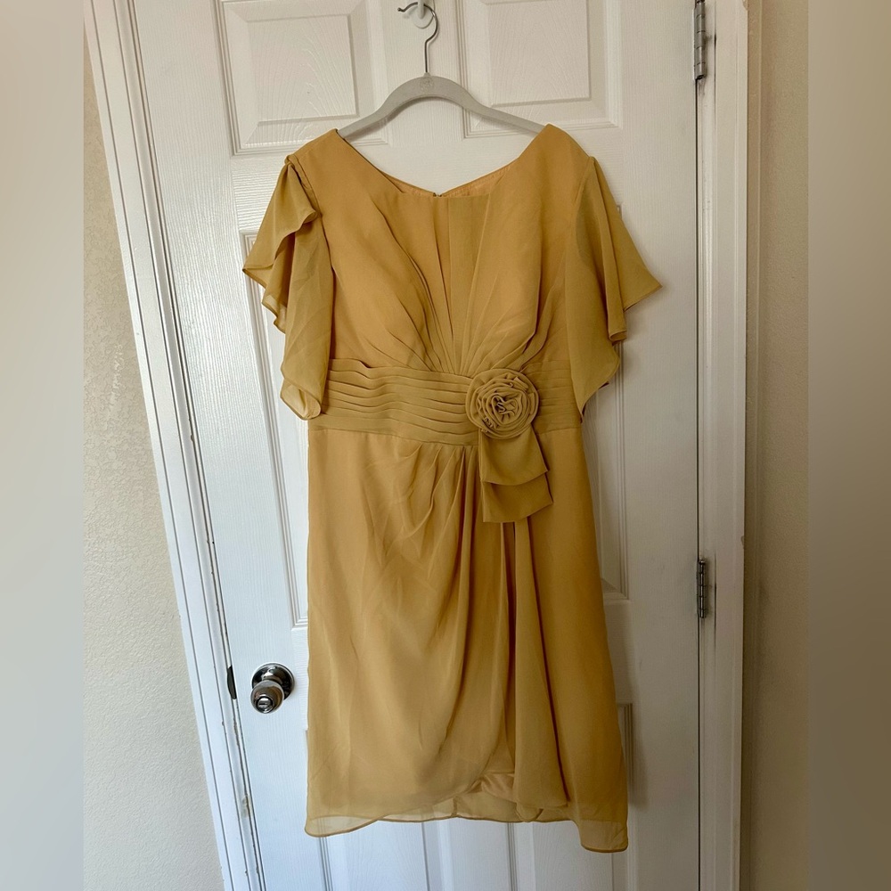 Gold dress size 10